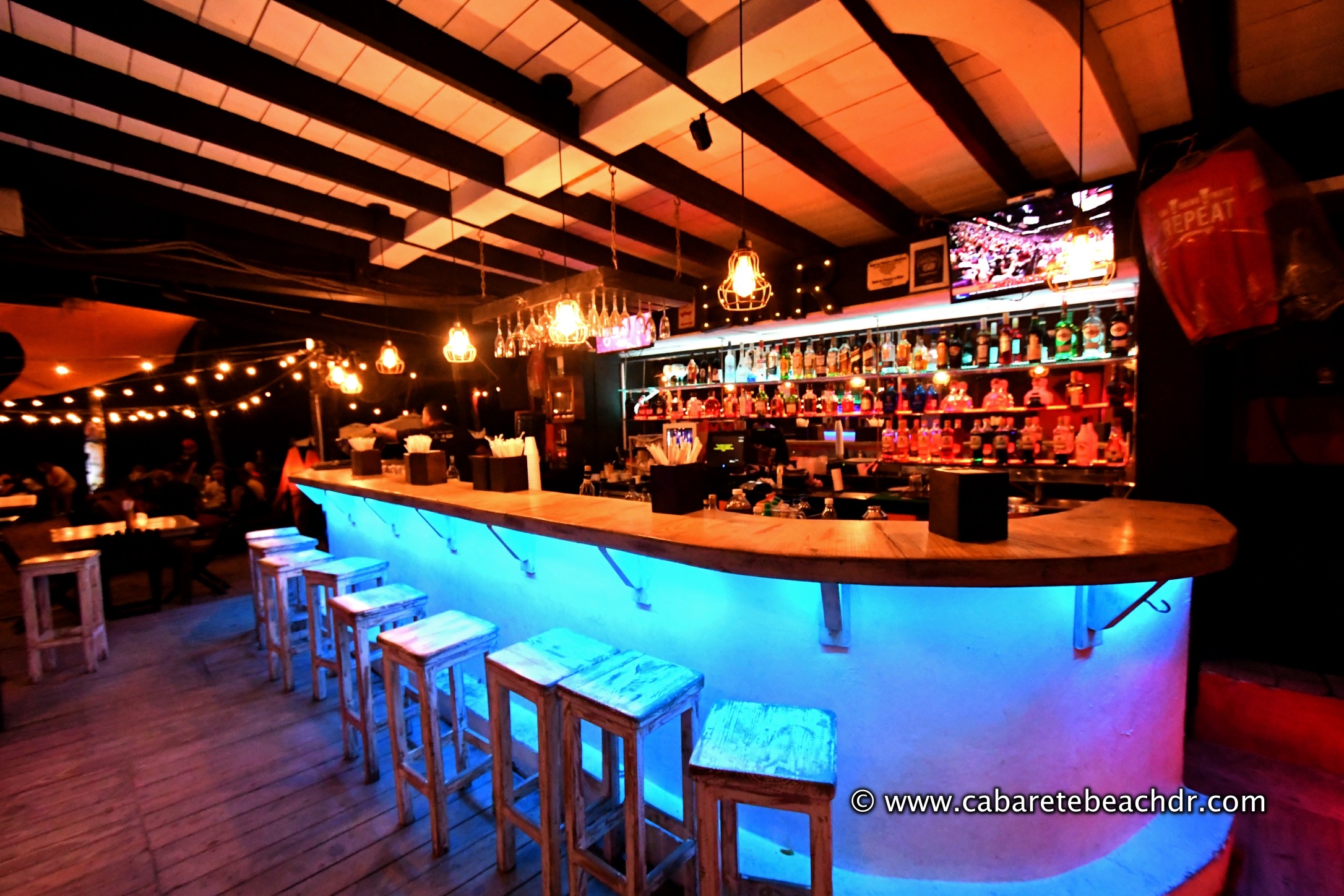 Led lighting of the bar